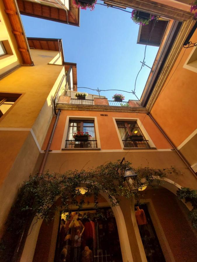 Hotel La Contrada Verbania Exterior foto